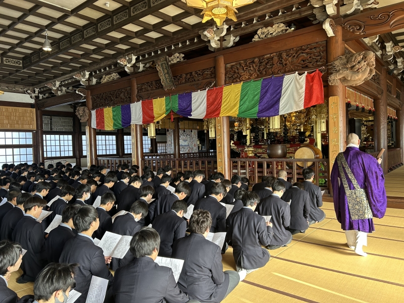 高校１年生探究～写経奉納・般若心経読誦・涅槃図拝観～