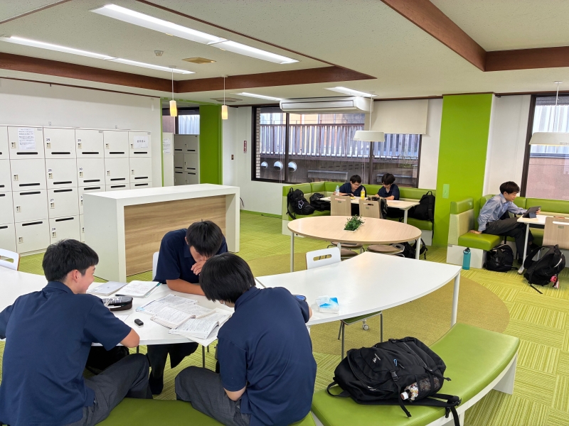 明日から中間試験が始まります