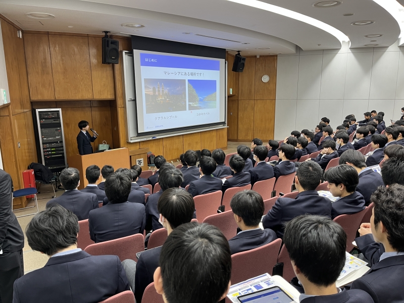 自分にはどんな学校が合うのだろう？～高校1年生進路学習講演会～