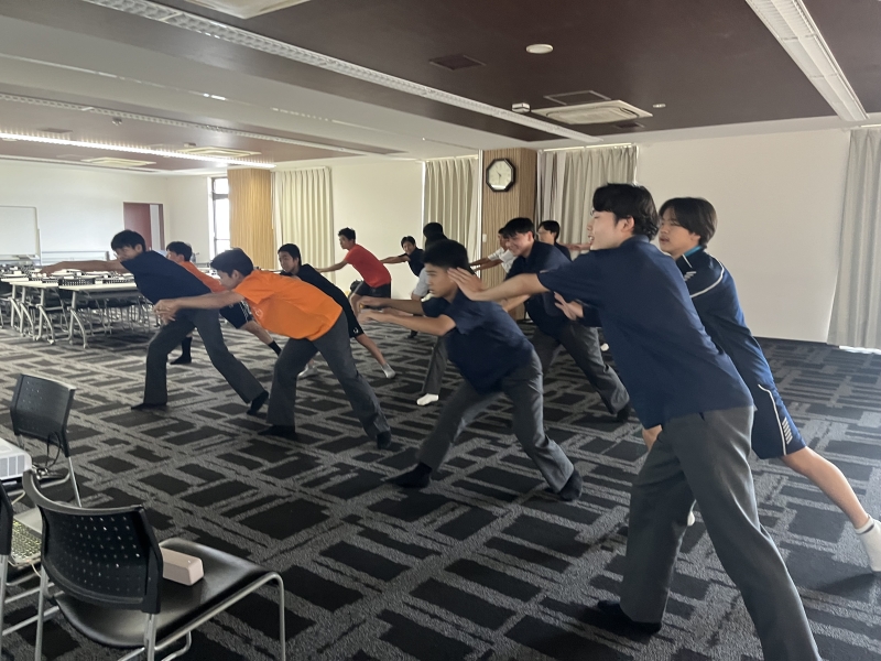 短期語学研修～ダンスの練習～