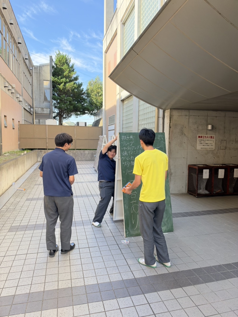 明日はいよいよ藤嶺祭本番です！