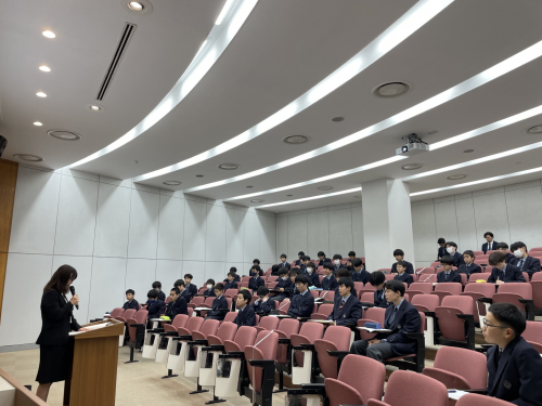 中学２年生いじめ防止講演会