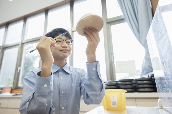 「藤嶺藤沢」ってどんな学校？　～陶芸～　【高校２年】
