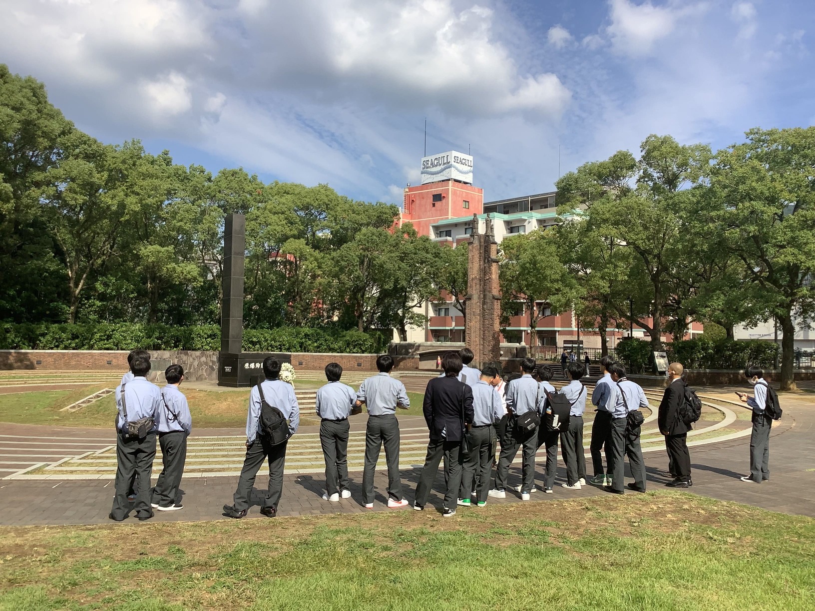 研修旅行（九州）の様子　１日目　【高校２年】